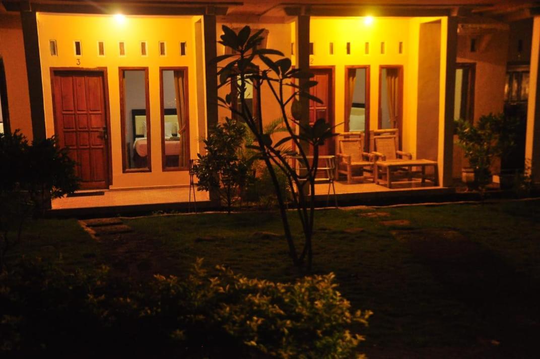 Pondok Guru Bakti Cottage Senaru Kültér fotó